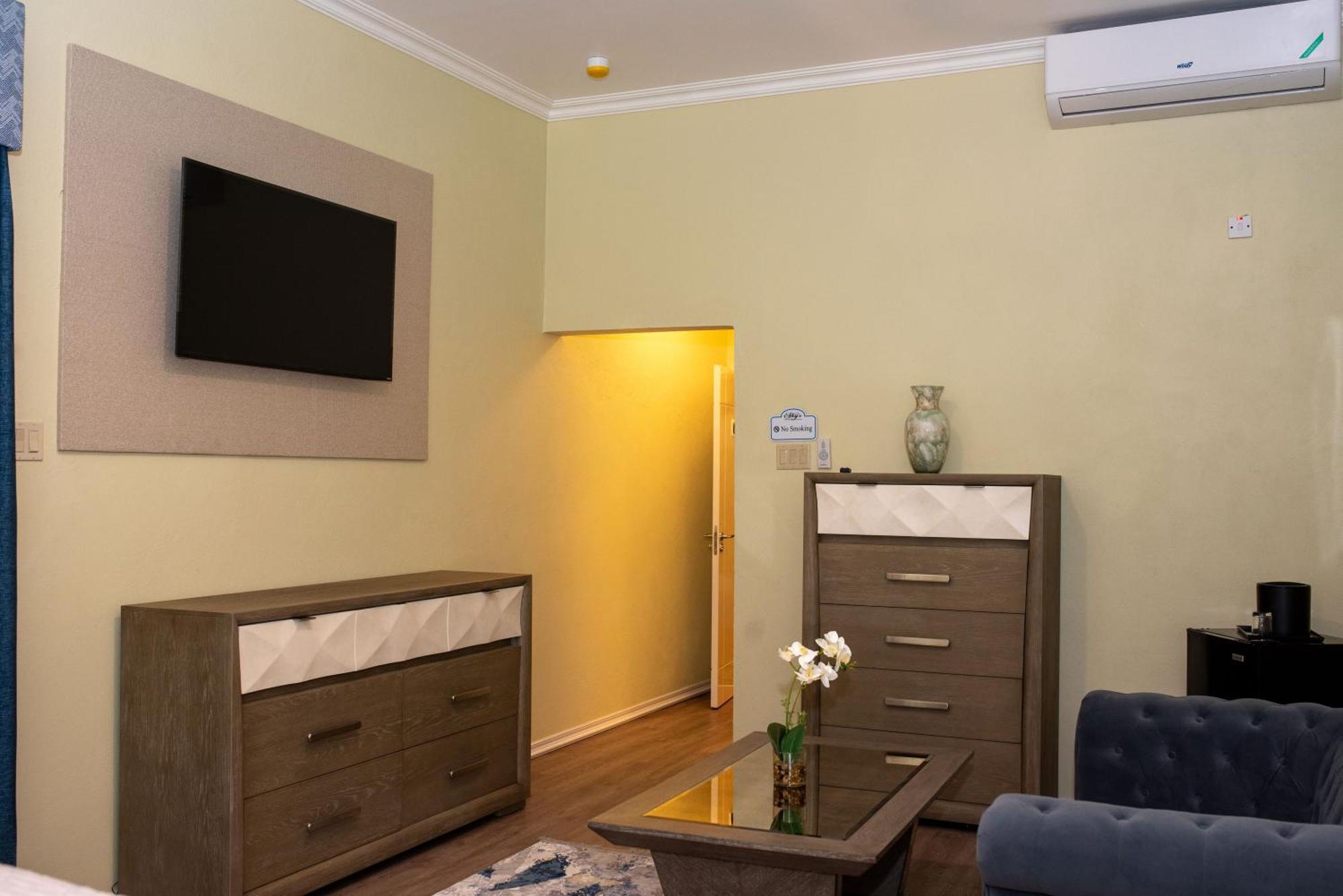 Sky'S Villa Resort Buff Bay Esterno foto