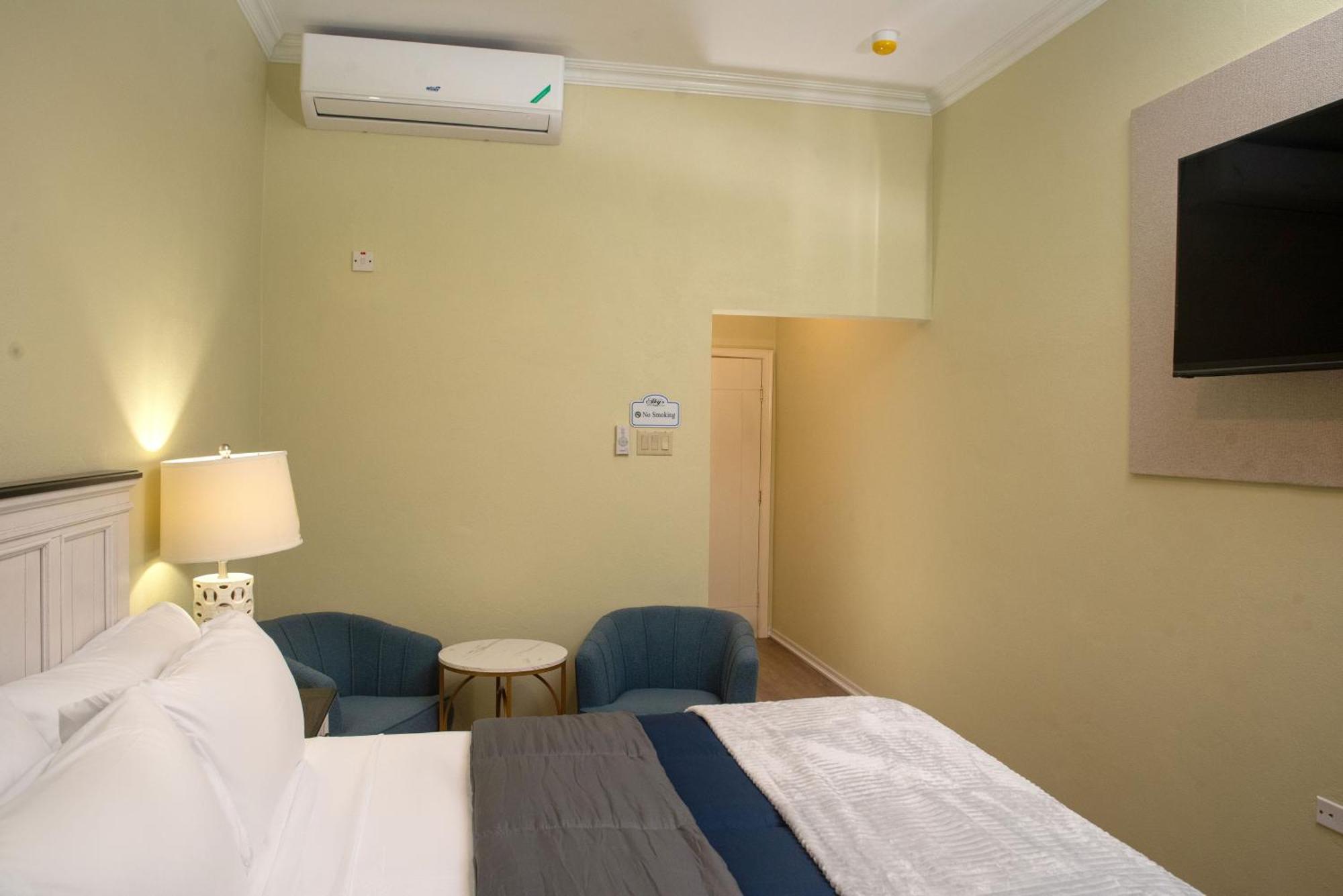 Sky'S Villa Resort Buff Bay Esterno foto
